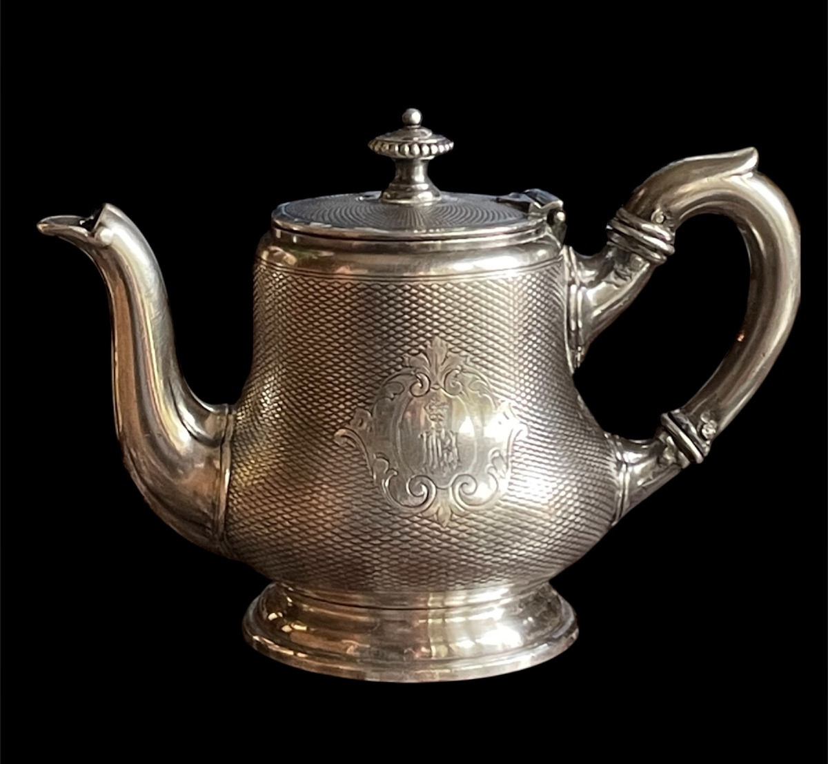 THÉIÈRE ÉGOISTE AUX CHIFFRES  D'HENRI V COMTE DE CHAMBORD SOUVENIR HISTORIQUE NOBLE COURONNE-photo-2