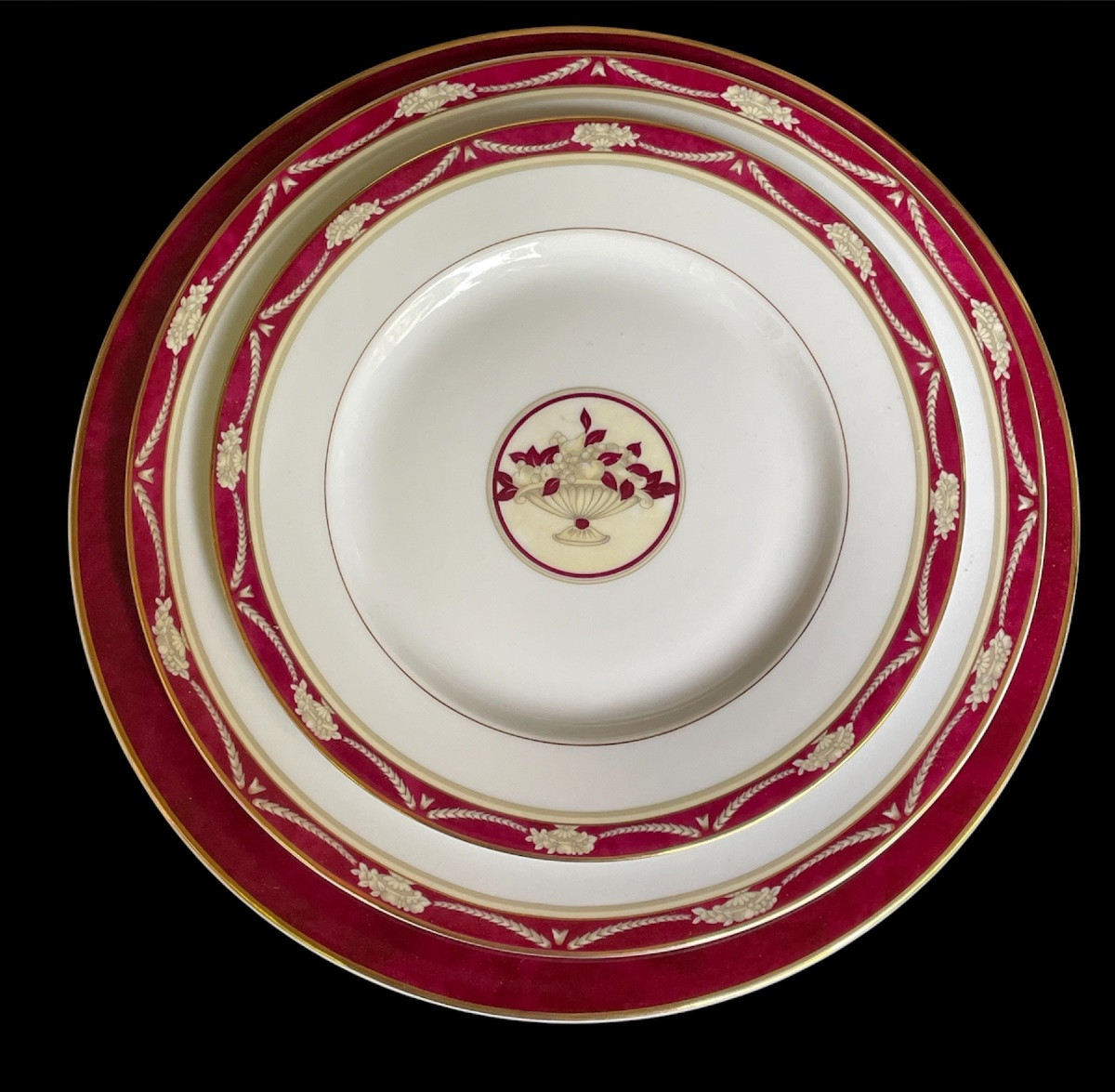 SERVICE DE TABLE DE LA MAISON PHILIPPE DESHOULIÈRES MODÈLE AMBOISE PORCELAINE DE LIMOGES FRANCE-photo-2