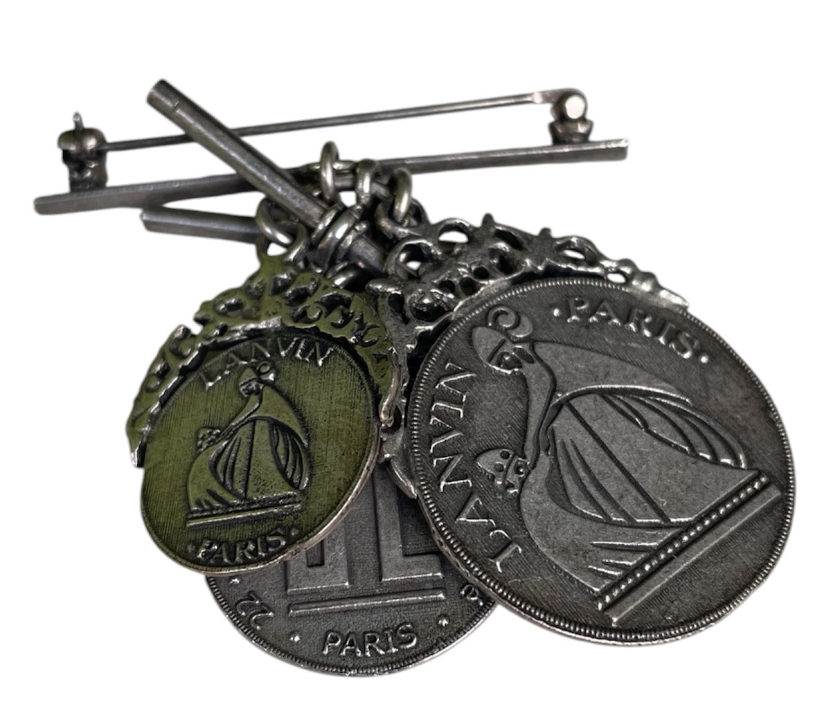 Couture Brooch By The House Of Lanvin Silver-plated Metal Medallion Charms Aged Patina-photo-4