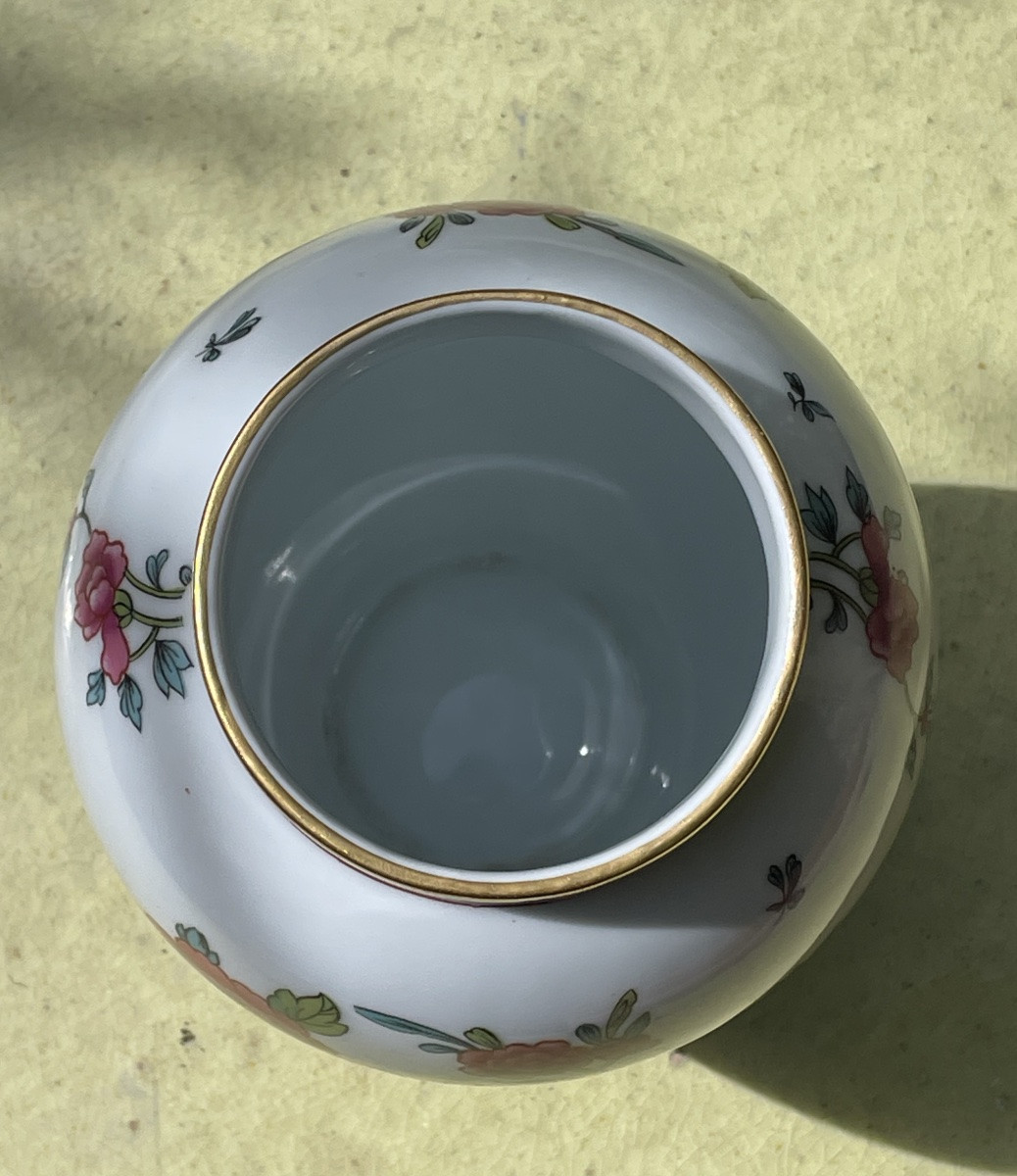 VASE DE LA MAISON BERNARDAUD EN PORCELAINE DE LIMOGES DÉCOR ASIATIQUE AUX OISEAUX -photo-3