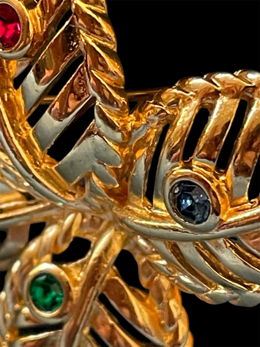 BROCHE COUTURE DE LA MAISON LANVIN PARIS DORÉE FEUILLES STYLISÉES ET STRASS MULTICOLORES -photo-3