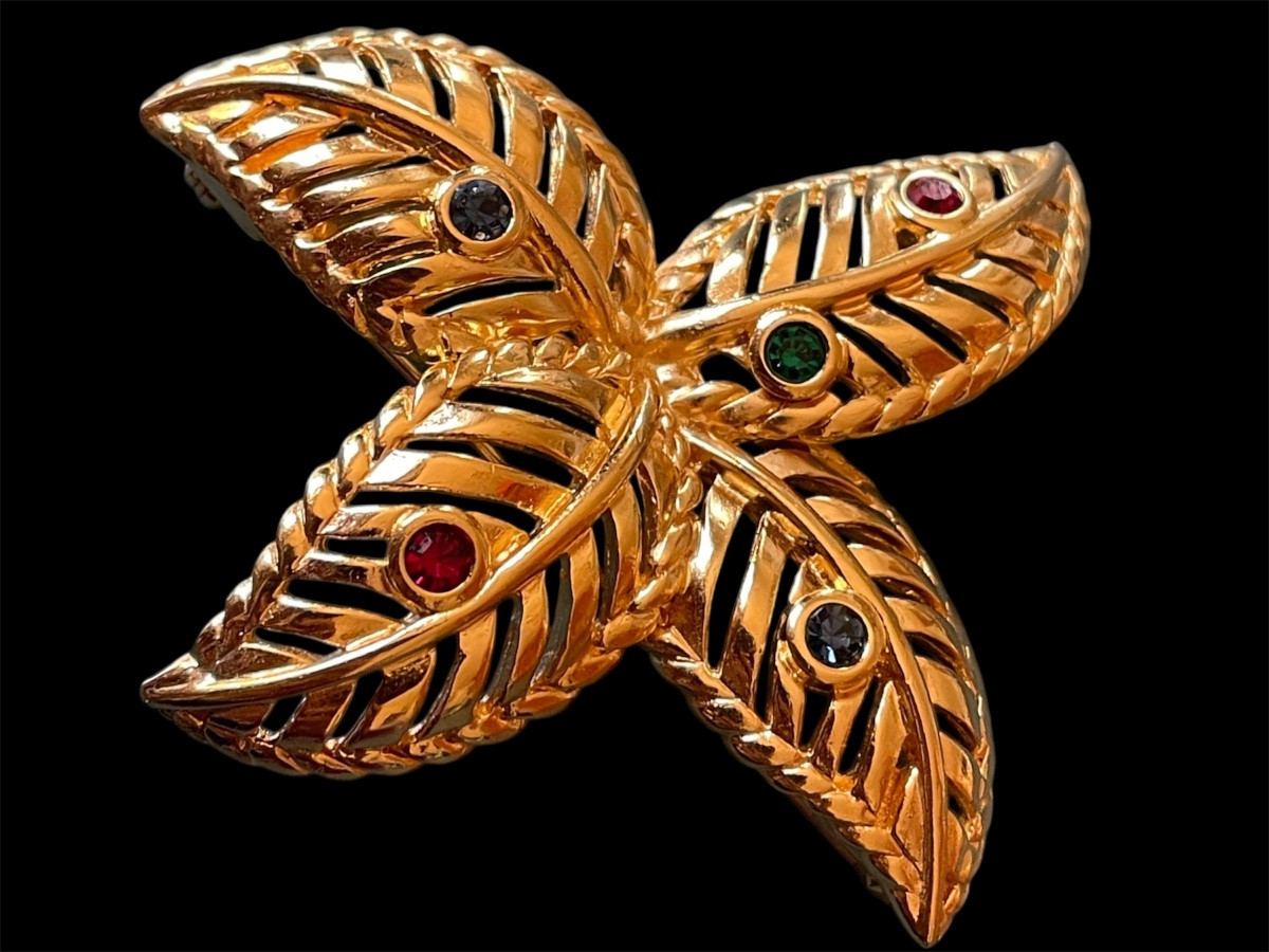 BROCHE COUTURE DE LA MAISON LANVIN PARIS DORÉE FEUILLES STYLISÉES ET STRASS MULTICOLORES -photo-4