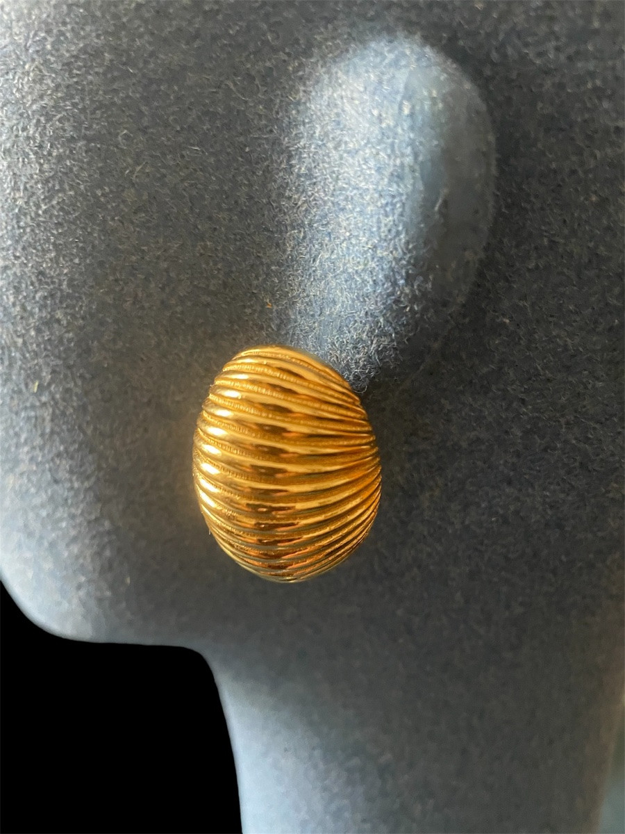 Couture Clip Earrings From The House Of Christian Dior In Gold-plated Metal 1970-1980-photo-4