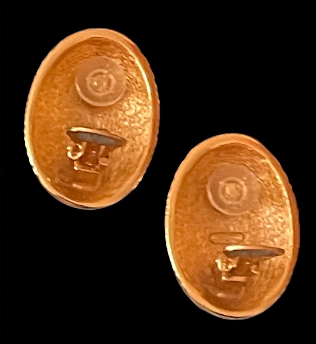 Couture Clip Earrings From The House Of Christian Dior In Gold-plated Metal 1970-1980-photo-1