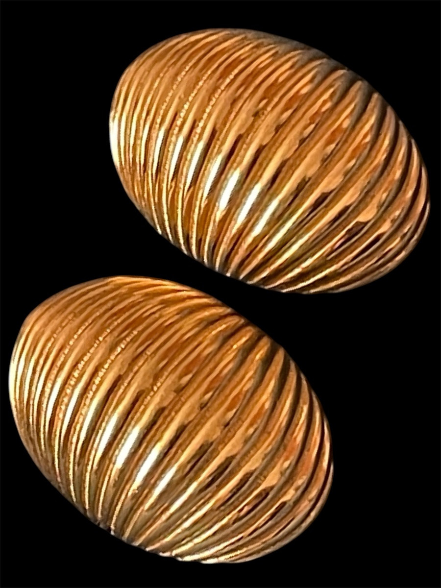 Couture Clip Earrings From The House Of Christian Dior In Gold-plated Metal 1970-1980-photo-4