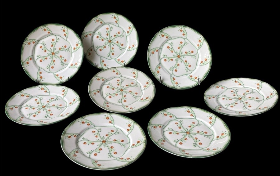 SÉRIE DE 8  ASSIETTES À GÂTEAU MODÈLE LOTUS  DE LA  MAISON HAVILAND  PORCELAINE  -photo-2
