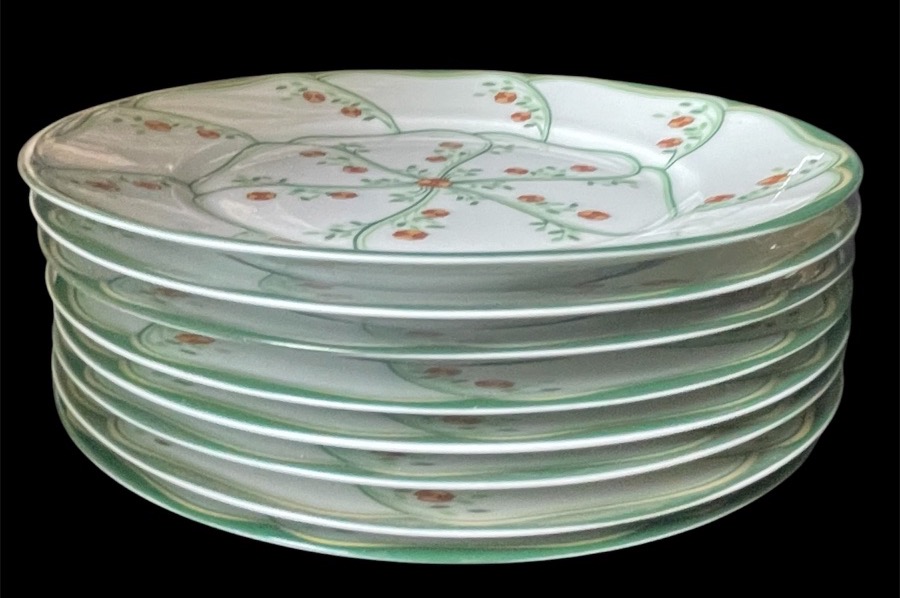 SÉRIE DE 8  ASSIETTES À GÂTEAU MODÈLE LOTUS  DE LA  MAISON HAVILAND  PORCELAINE  -photo-4