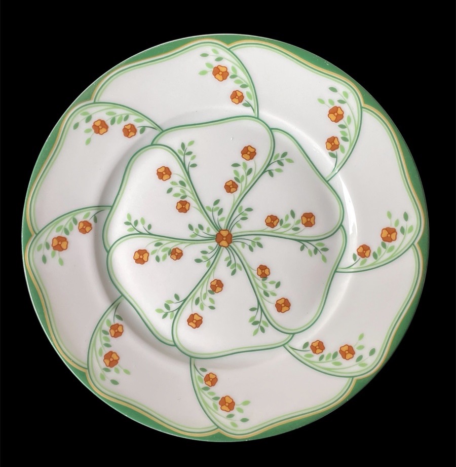 SÉRIE DE 8  ASSIETTES À GÂTEAU MODÈLE LOTUS  DE LA  MAISON HAVILAND  PORCELAINE  -photo-8