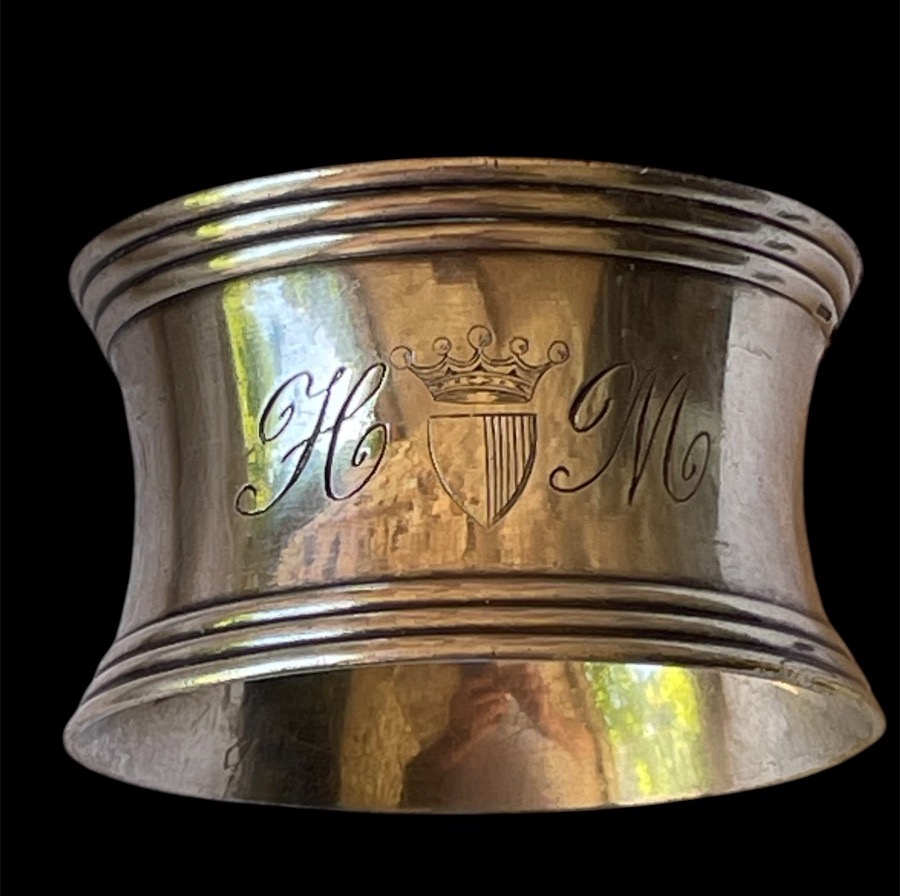 ROND DE SERVIETTE ARMOIRIÉ CHRISTOFLE EN MÉTAL ARGENTÉ CHIFFRE HM SOUS COURONNE DE VICOMTE XIXE-photo-4