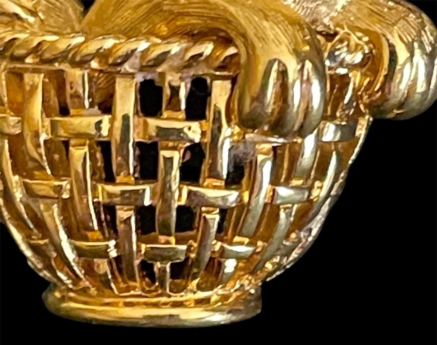 BROCHE BESTIAIRE TECKEL DE LA MAISON MARCEL BOUCHER EN MÉTAL DORÉ ET PIERRES ROUGES -photo-1