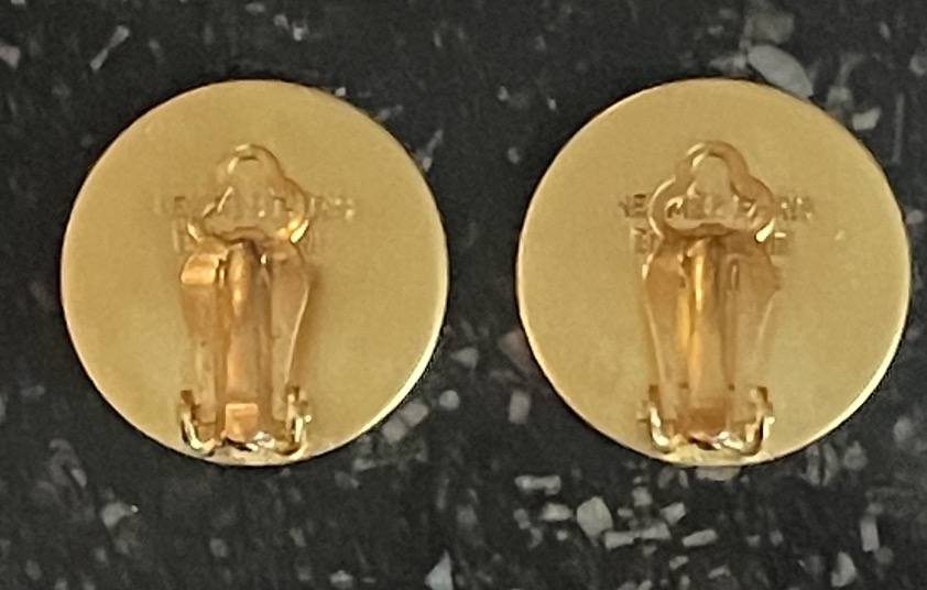 PAIRE DE BOUCLES D'OREILLES CLIPS  CLOU DE SELLE DE LA MAISON HERMÈS  BIJOUX  FANTAISIES  PARIS-photo-4