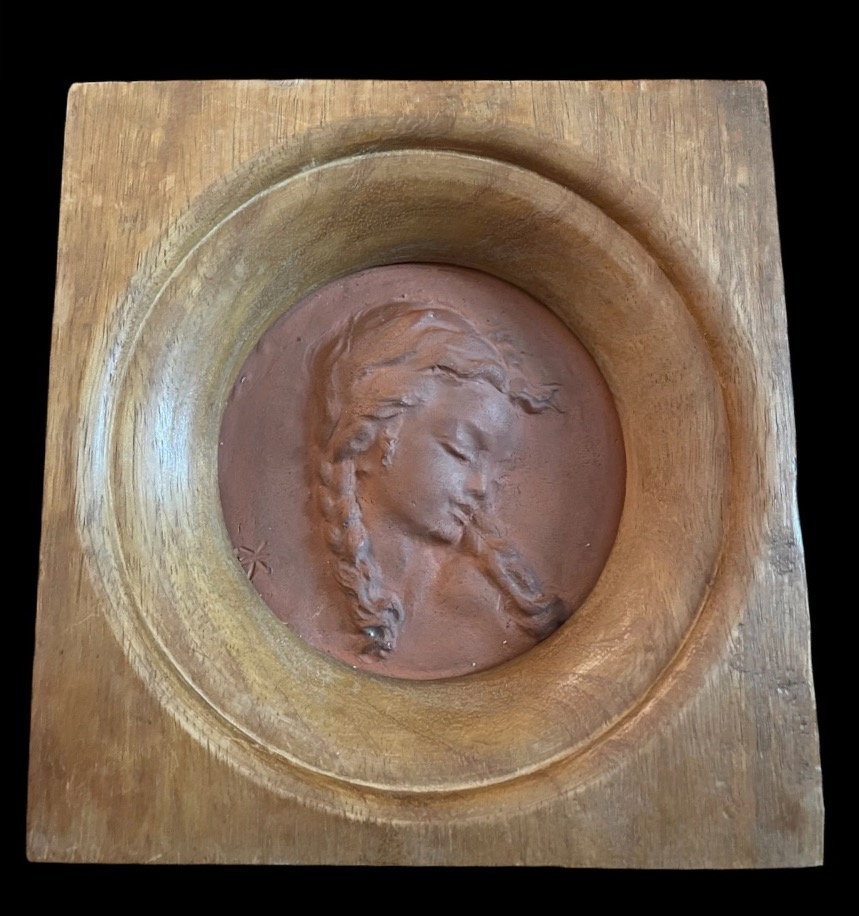 MÉDAILLON EN TERRE CUITE PAR KOOS VAN DER KAAIJ  PROFIL DE JEUNE VERS 1950 1960-photo-3
