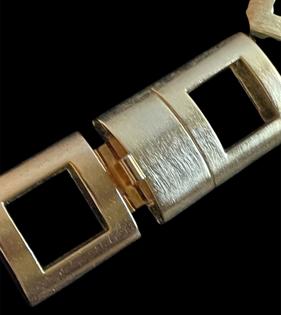 COLLIER RAS-DE-COU GRIFFÉ HELENA RUBINSTEIN MÉTAL DORÉ VERS 1980 BIJOUX COUTURE -photo-4
