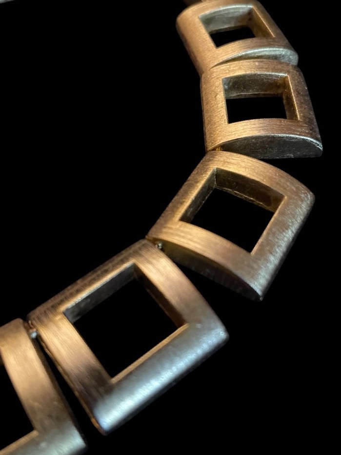 COLLIER RAS-DE-COU GRIFFÉ HELENA RUBINSTEIN MÉTAL DORÉ VERS 1980 BIJOUX COUTURE -photo-7