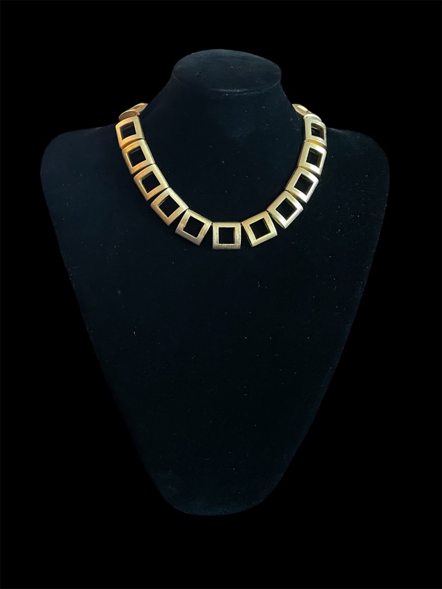 COLLIER RAS-DE-COU GRIFFÉ HELENA RUBINSTEIN MÉTAL DORÉ VERS 1980 BIJOUX COUTURE -photo-8