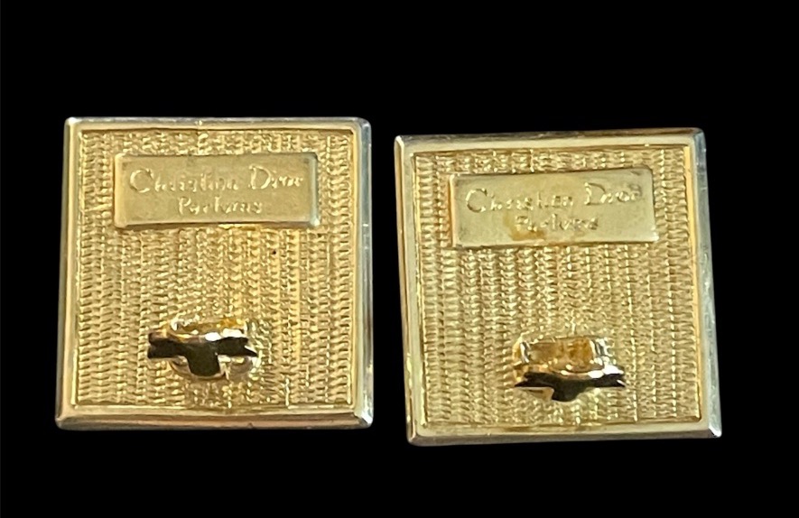 BOUCLES D'OREILLES CLIPS  DE LA MAISON CHRISTIAN DIOR  EN MÉTAL DORÉ  ET ÉMAIL ANNÉES 1980-1990-photo-5