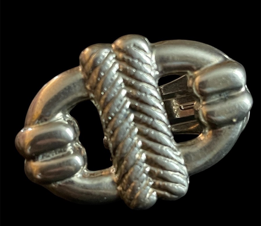BOUCLES D’OREILLES CLIPS COUTURE MAISON GUY LAROCHE EN MÉTAL ARGENTÉ À MAILLON MARIN VERS 1980-photo-6