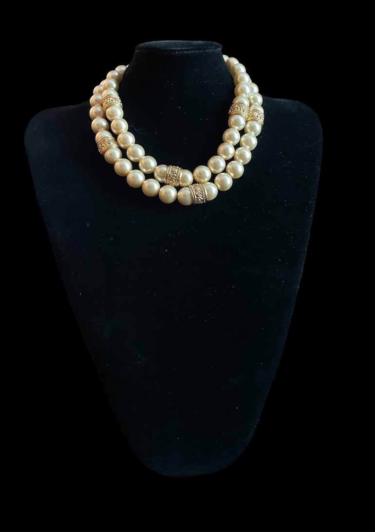 SAUTOIR DE LA MAISON GUY LAROCHE PERLES FANTAISIE EN VERRES ET MÉTAL DORÉ 1980 BIJOU COUTURE-photo-3