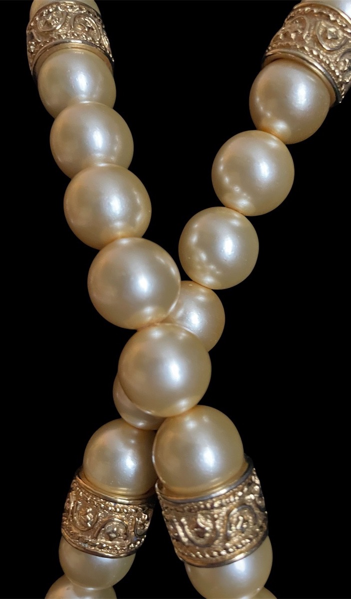 SAUTOIR DE LA MAISON GUY LAROCHE PERLES FANTAISIE EN VERRES ET MÉTAL DORÉ 1980 BIJOU COUTURE-photo-6