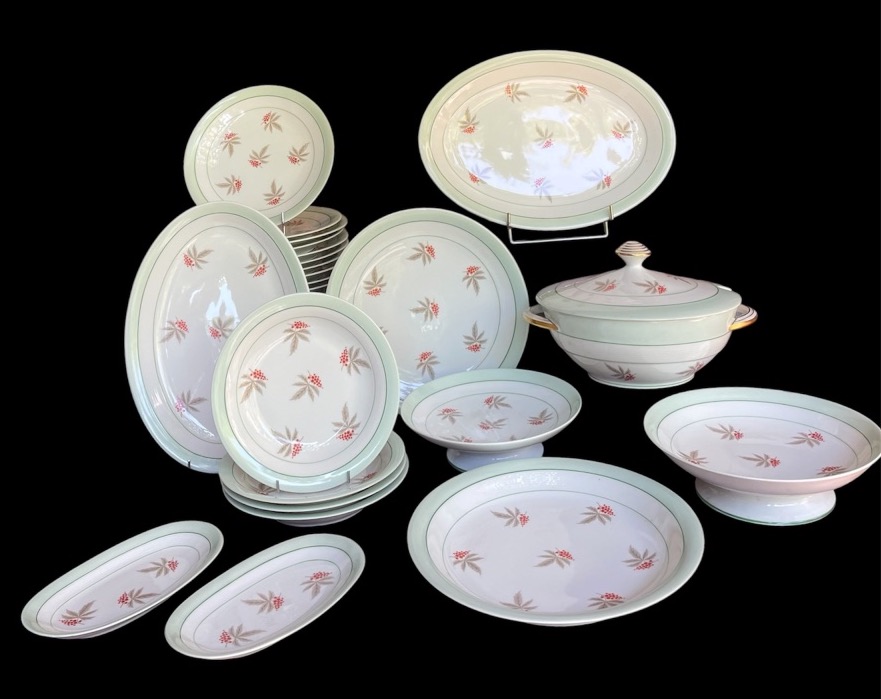 Charles Ahrenfeldt Limoges Porcelain Dinner Service, 37-piece Set 