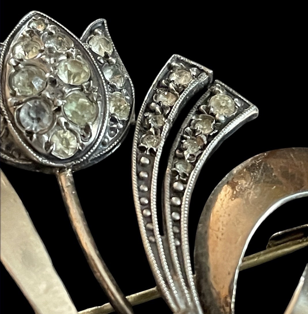 BROCHE BOUQUET DE FLEURS DE GEORGES LEGROS EN ARGENT  VERMEIL ET STRASS  VERS 1940-1950 -photo-3