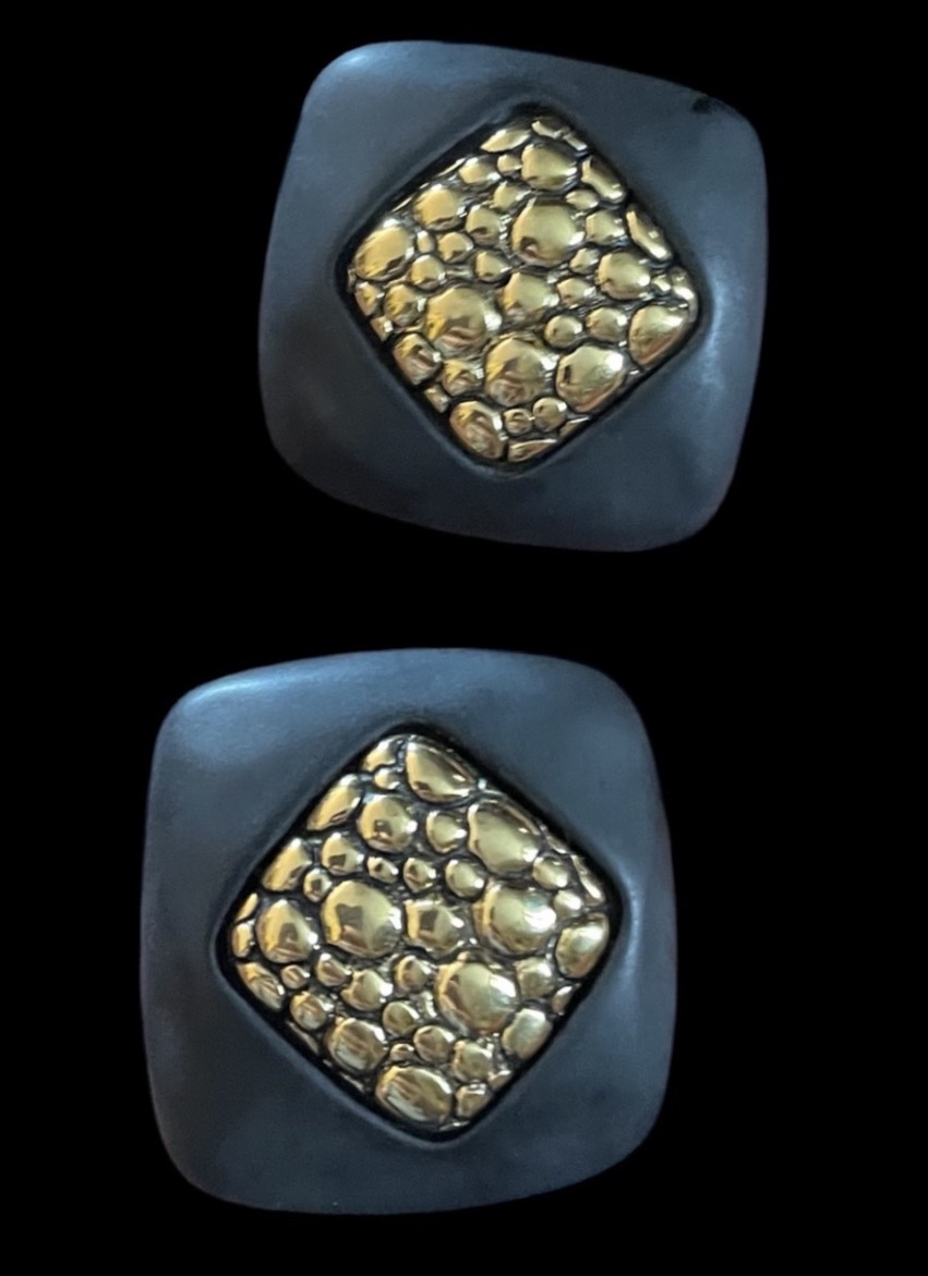 CLIPS DE COUTURE DE LA MAISON GIVENCHY PARIS NEW YORK  ANNÉES 1980 BOUCLES D'OREILLES -photo-1