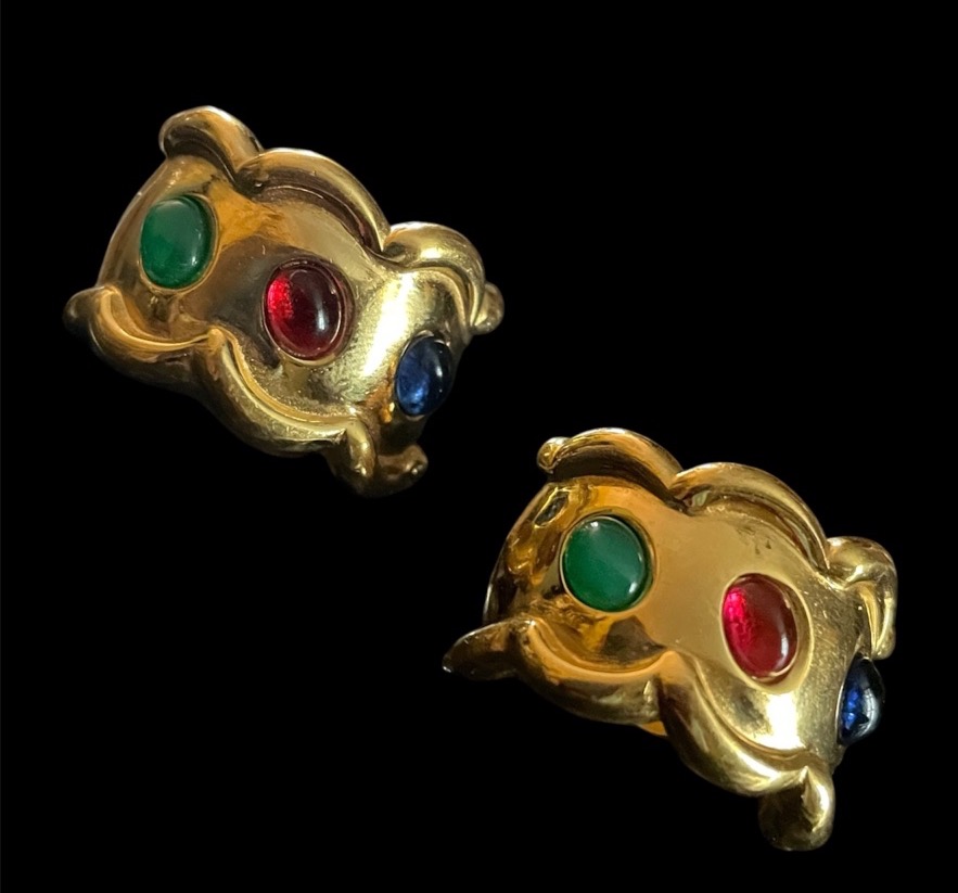 Carven House "couture" Clip-on Earrings In Gold-plated Metal And Glass Cabochons 