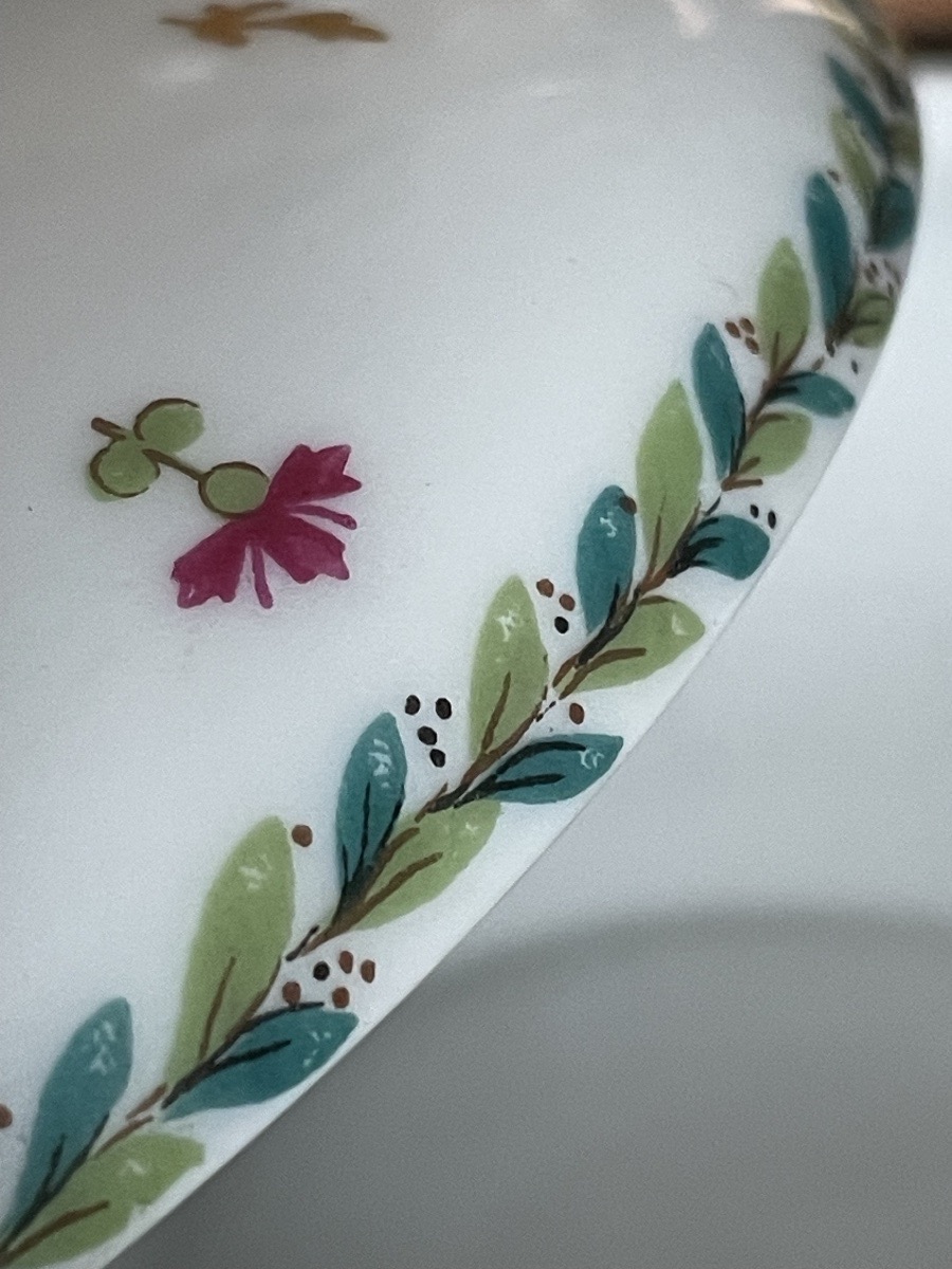 BONBONNIÈRE EN PORCELAINE DE LIMOGES DE LA MAISON HAVILAND MODÈLE VIEUX PARIS -photo-2