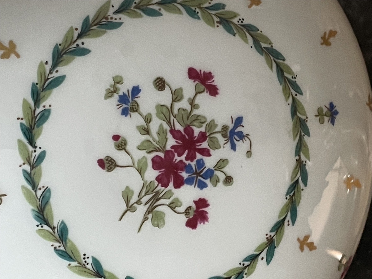 BONBONNIÈRE EN PORCELAINE DE LIMOGES DE LA MAISON HAVILAND MODÈLE VIEUX PARIS -photo-7
