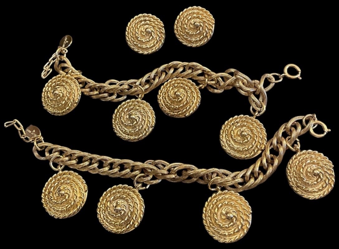 Loris Azzaro Home Accessories Set: Pair Of Charms Bracelets And Earring Clips, Circa 1980-photo-2