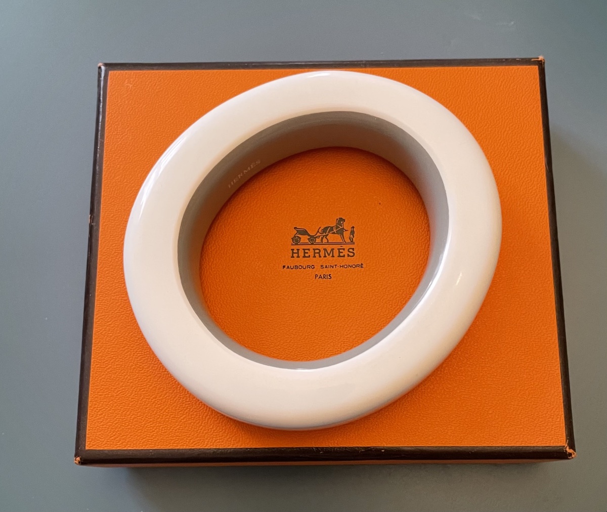 BRACELET JONC DE LA MAISON HERMÈS MODÈLE ARIODANTE EN BOIS LAQUÉ TAILLE S  AVEC BOÎTE-photo-2