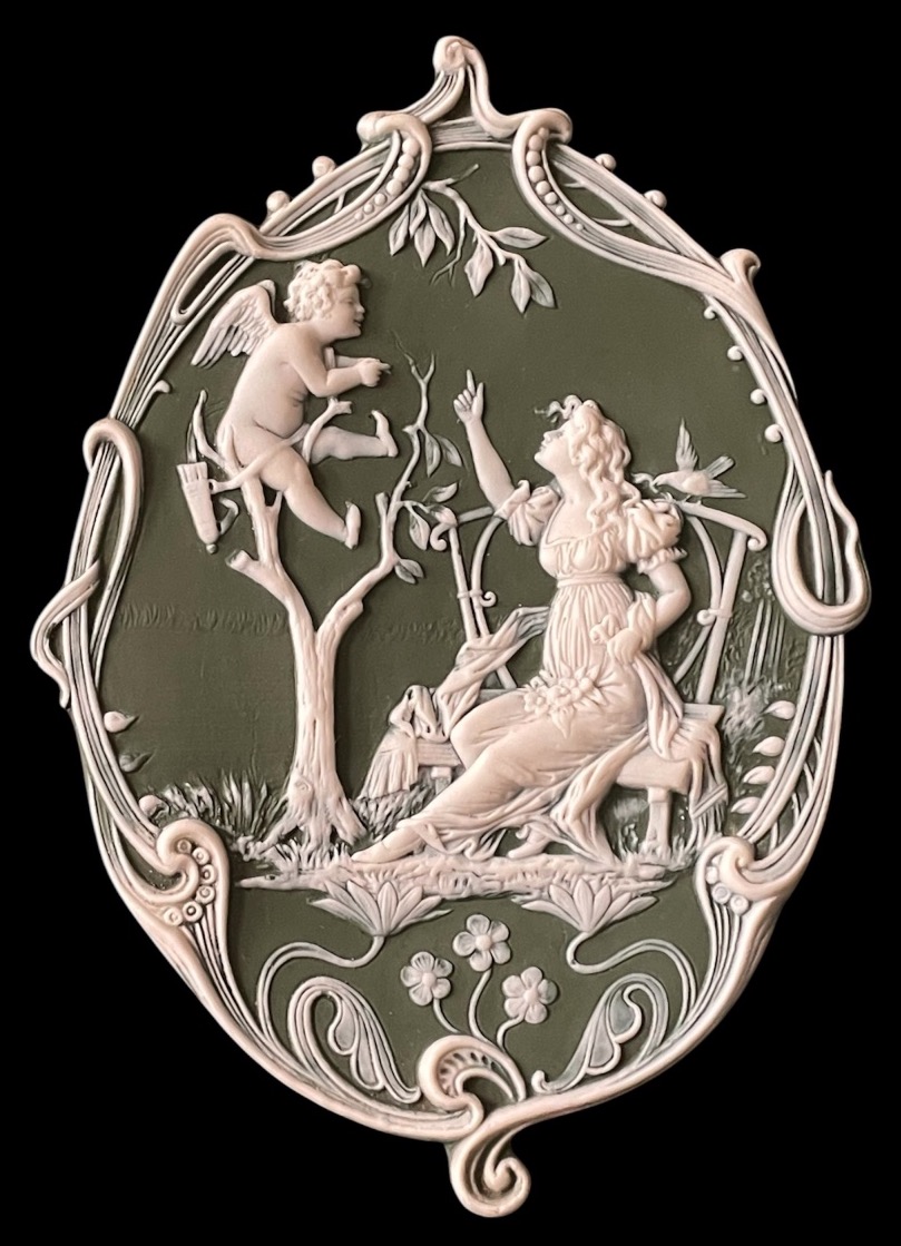 PAIRE DE PLAQUES MÉDAILLONS EN BISCUIT  STYLE ART NOUVEAU DANS LE GOÛT DE WEDGWOOD XXᵉ SIÈCLE-photo-3
