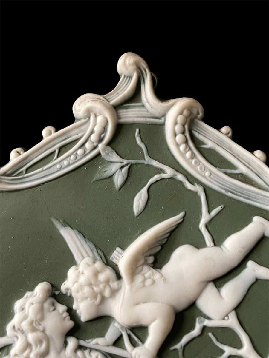 PAIRE DE PLAQUES MÉDAILLONS EN BISCUIT  STYLE ART NOUVEAU DANS LE GOÛT DE WEDGWOOD XXᵉ SIÈCLE-photo-5