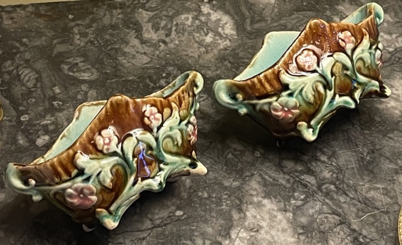 PAIRE DE PETITES JARDINIÈRES EN FAÏENCE ÉMAILLÉE À DÉCOR FLORAL STYLE ART NOUVEAU DÉBUT XXE -photo-5