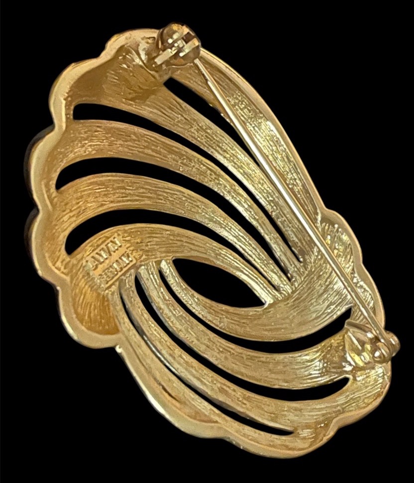 BROCHE COUTURE DE LA MAISON LANVIN MODÈLE COQUILLAGE TORSADE EN MÉTAL DORÉ LANVIN GERMANY -photo-3