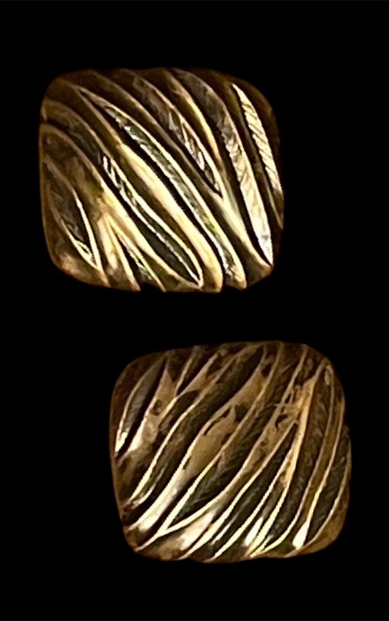 PAIRE DE BOUCLES D'OREILLES CLIPS COUTURE MODELE ARTY DE LA MAISON YVES SAINT LAURENT 1980  YSL-photo-4