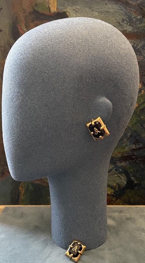 PAIRE DE BOUCLES D'OREILLES CLIPS COUTURE MAISON SONIA RYKIEL EN VERRE NOIR  & MÉTAL DORÉ -photo-3