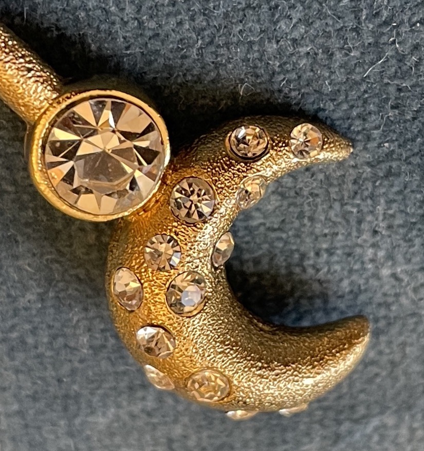 BROCHE VINTAGE COUTURE DE LA MAISON  GUY LAROCHE PARIS ESPRIT CELESTE CROISSANT DE LUNE STRASS -photo-7