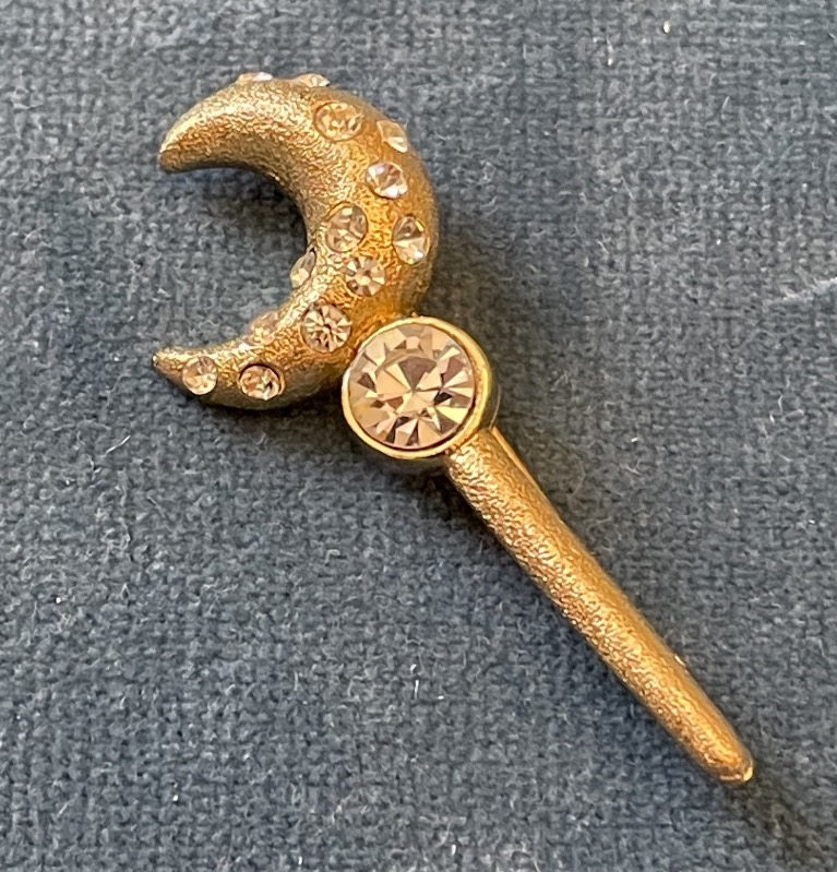BROCHE VINTAGE COUTURE DE LA MAISON  GUY LAROCHE PARIS ESPRIT CELESTE CROISSANT DE LUNE STRASS 