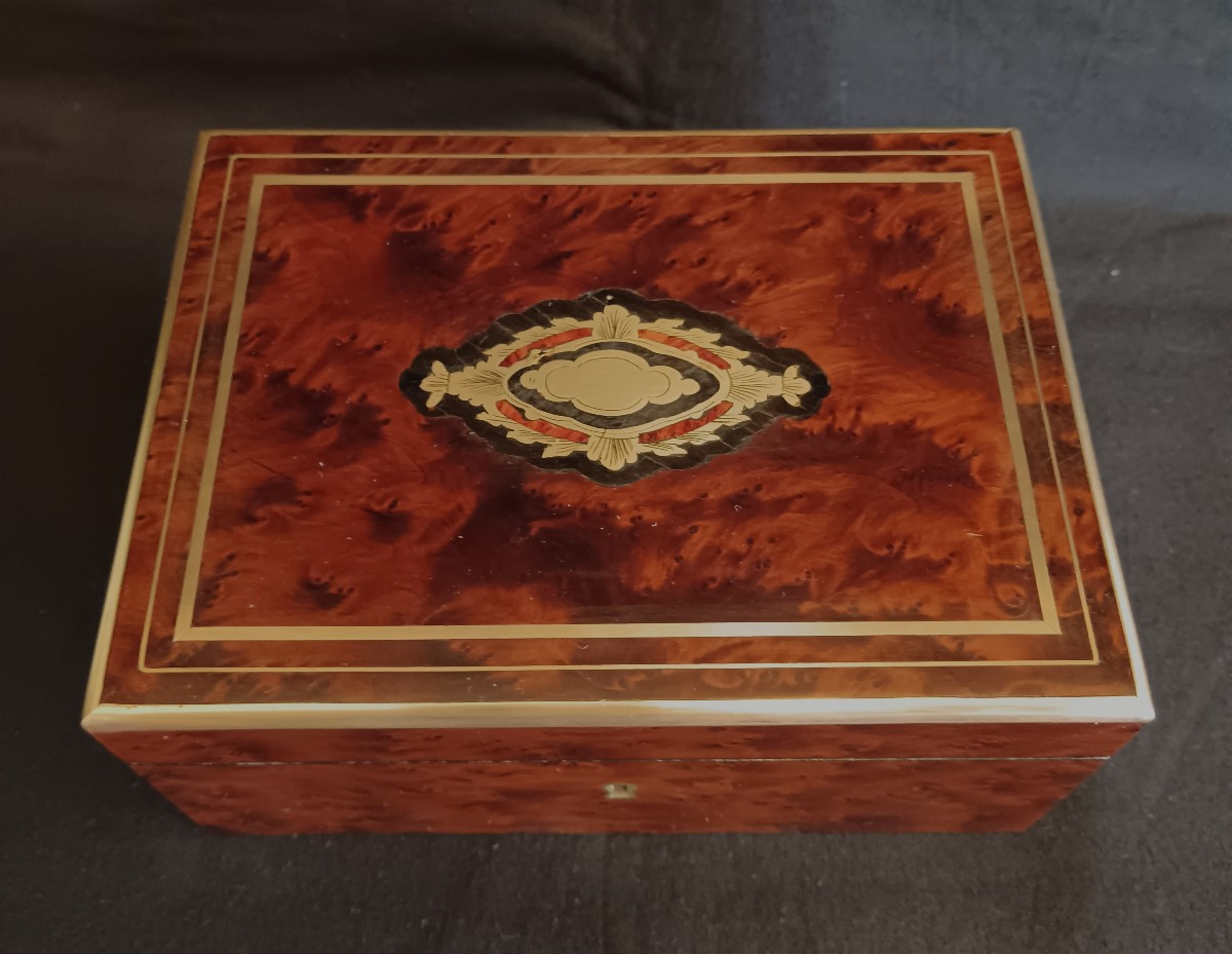 Boite en marqueterie d'époque Napoléon III