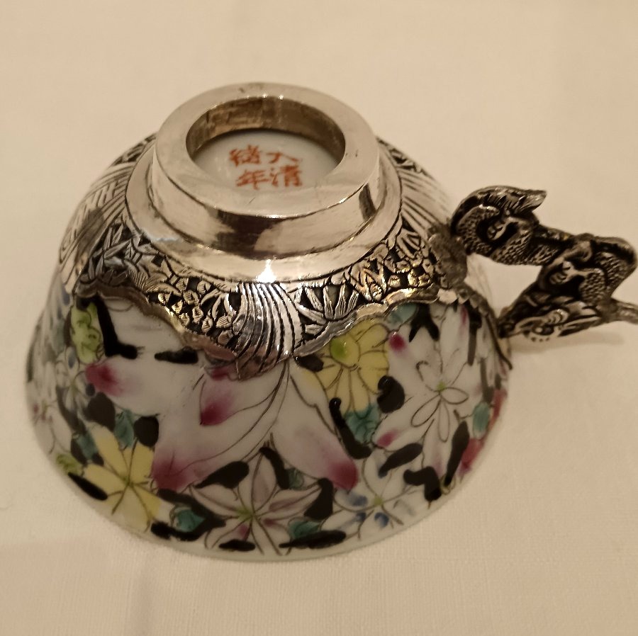 Two Indochine Porcelain And Solid Silver Cups-photo-2