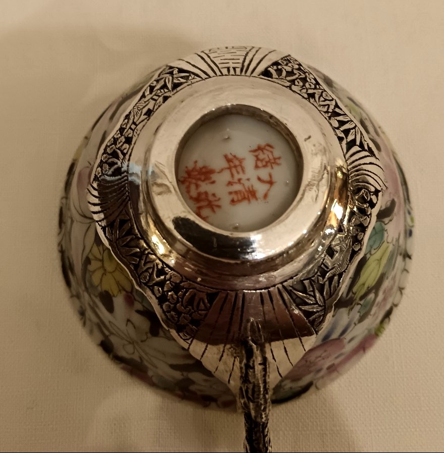 Two Indochine Porcelain And Solid Silver Cups-photo-3