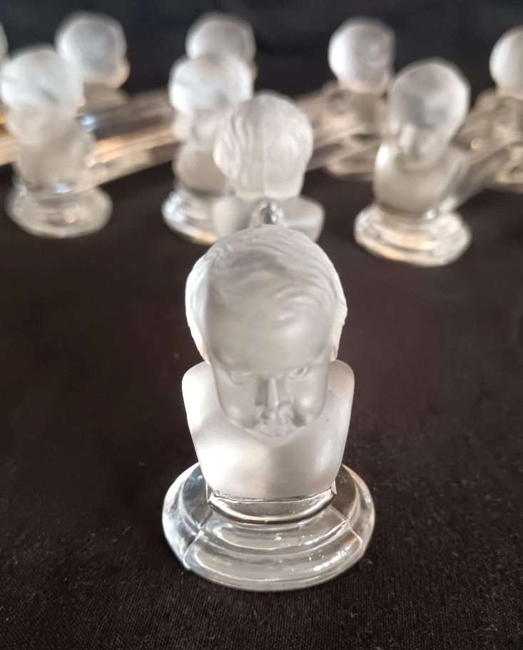 Suite de 10 porte couteaux en cristal de Baccarat modèle "Houdon"-photo-4