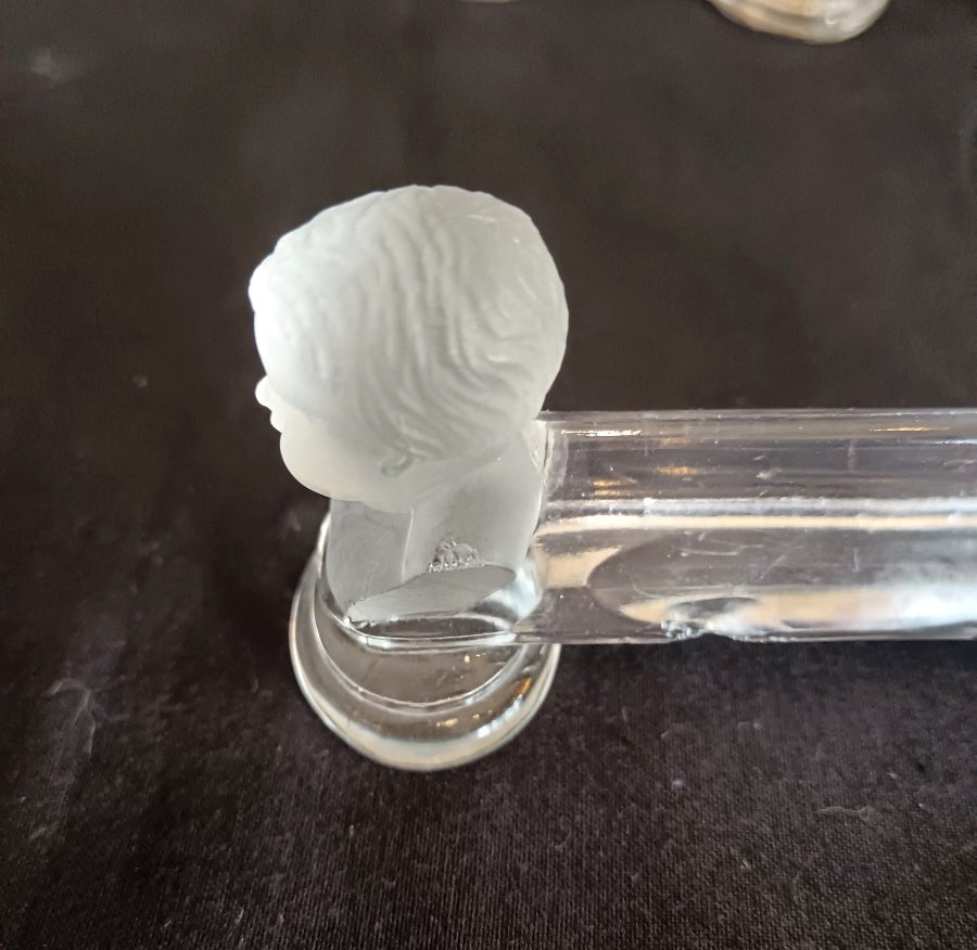 Suite de 10 porte couteaux en cristal de Baccarat modèle "Houdon"-photo-4