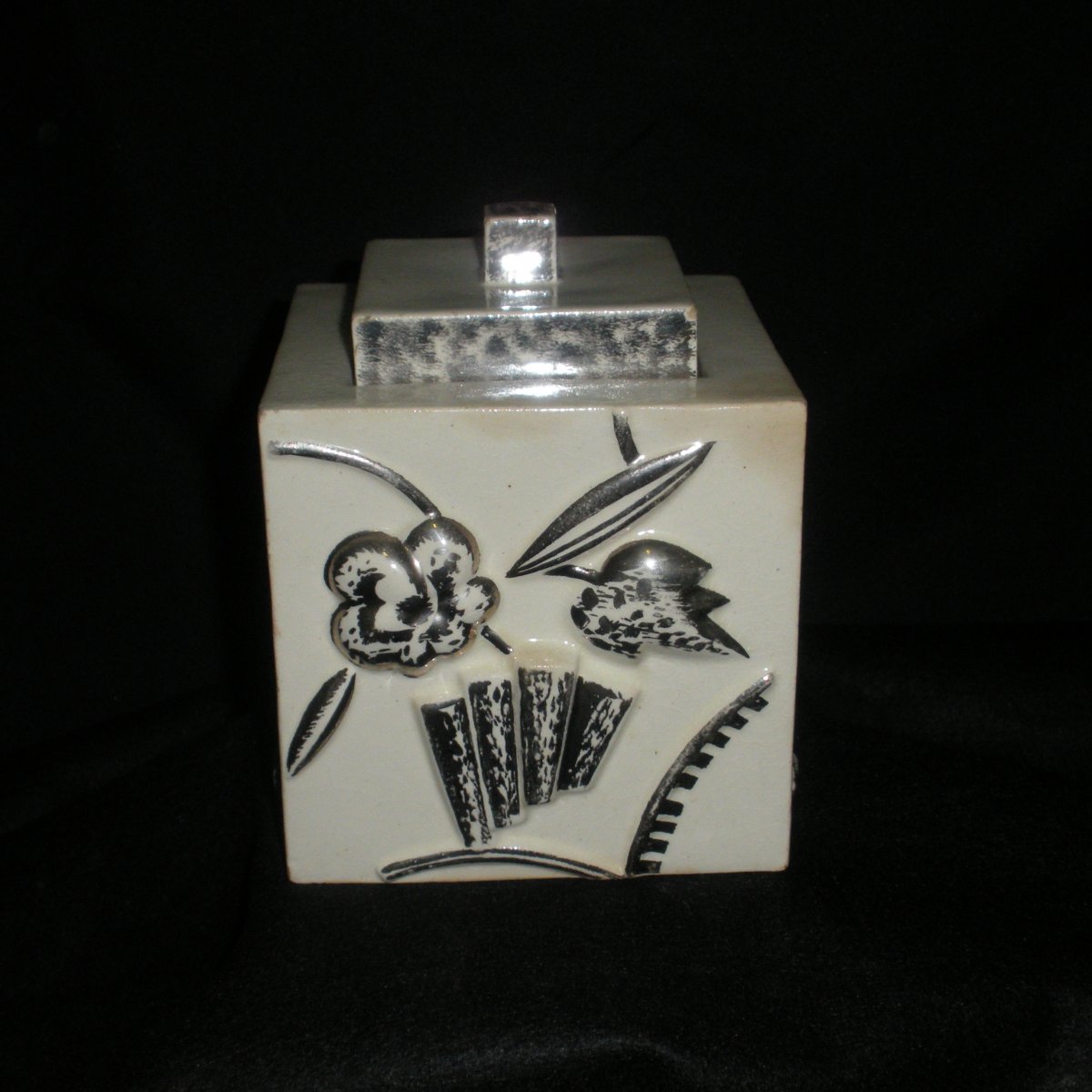 Primavera Crackled Earthenware Box-photo-3