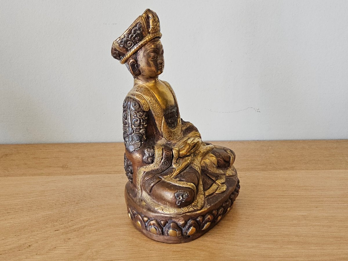 Ancient Bronze Buddha -photo-2