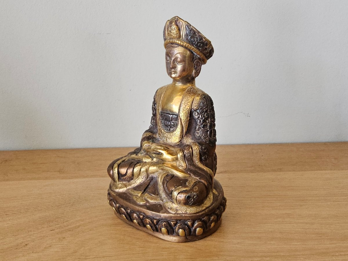 Ancient Bronze Buddha -photo-3