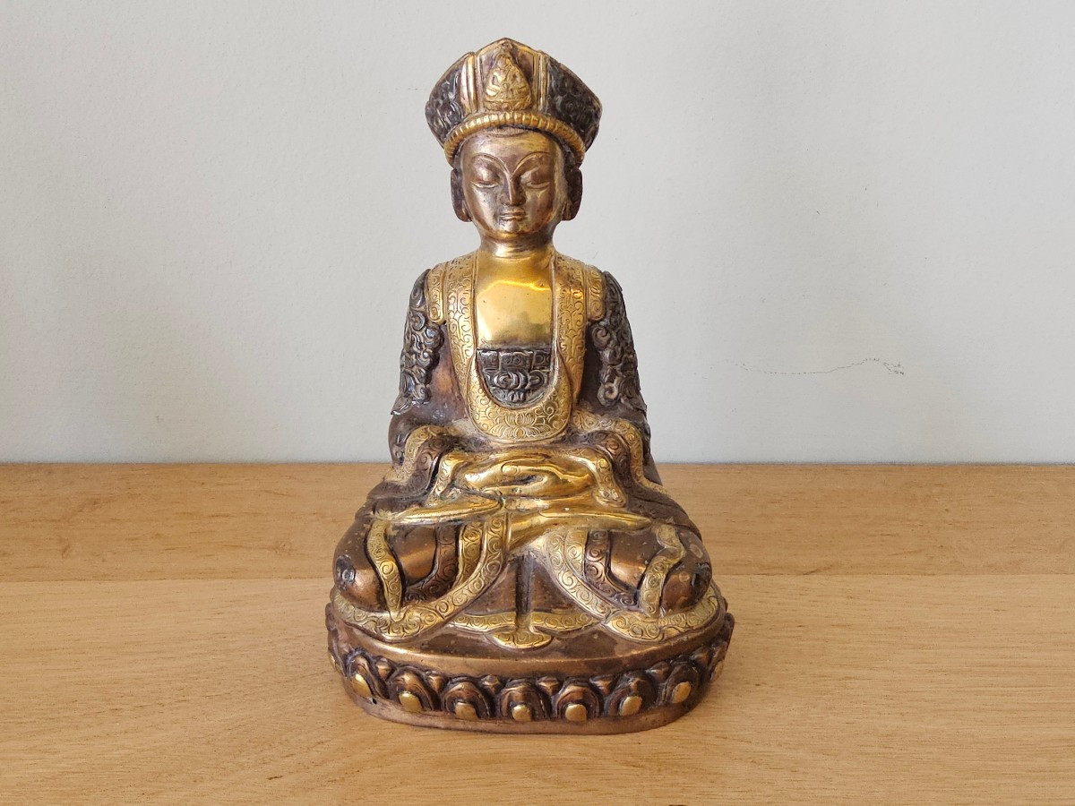 Ancient Bronze Buddha 