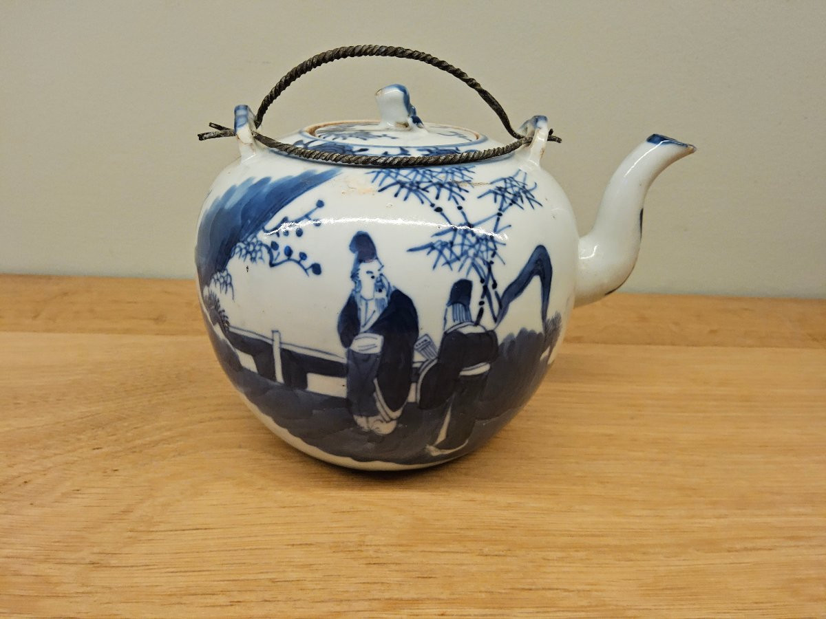 Vietnamese White And Blue Teapot -photo-3