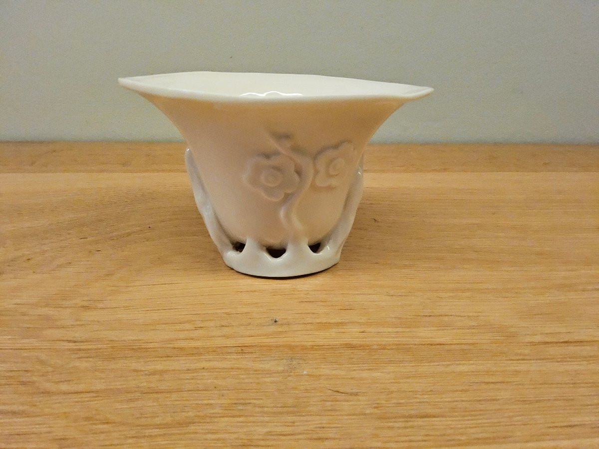 Coupe libatoire en porcelaine de Dehua -photo-4